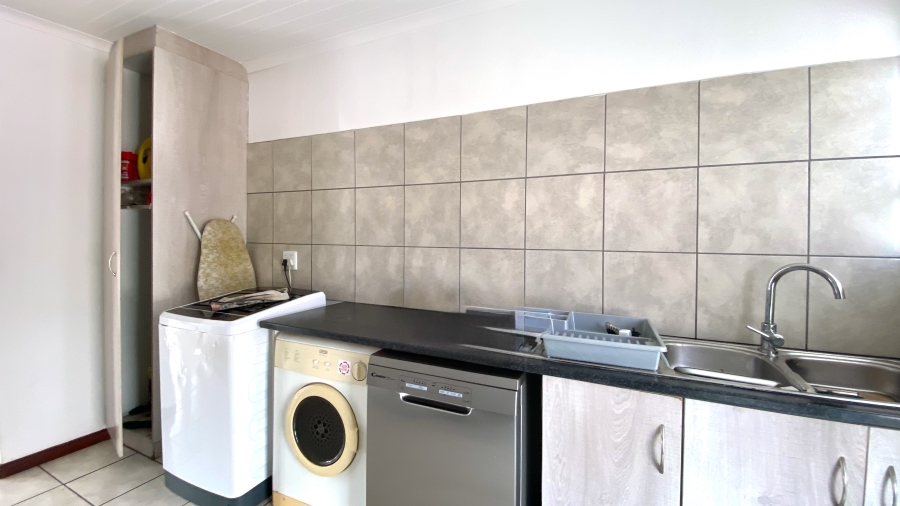 3 Bedroom Property for Sale in Laaiplek Western Cape